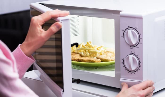 How Many Amps Does A Microwave Use? All You Want To Know