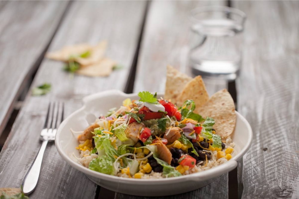 Can You Microwave Chipotle Bowl What Should You Consider
