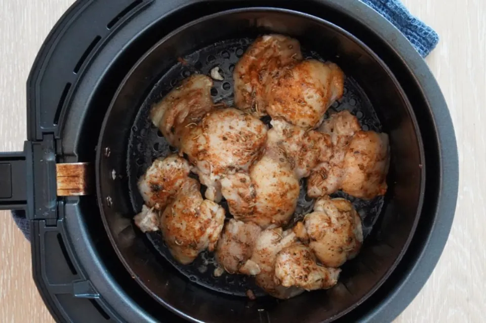 Can You Put Metal in An Air Fryer Find the Answer